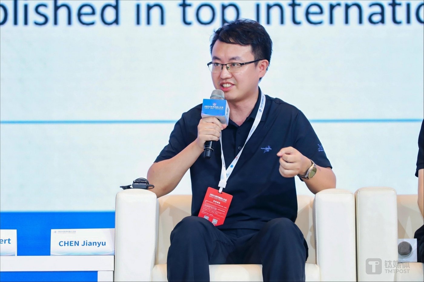 清华大学交叉信息研究院助理教授、星动纪元创始人陈建宇