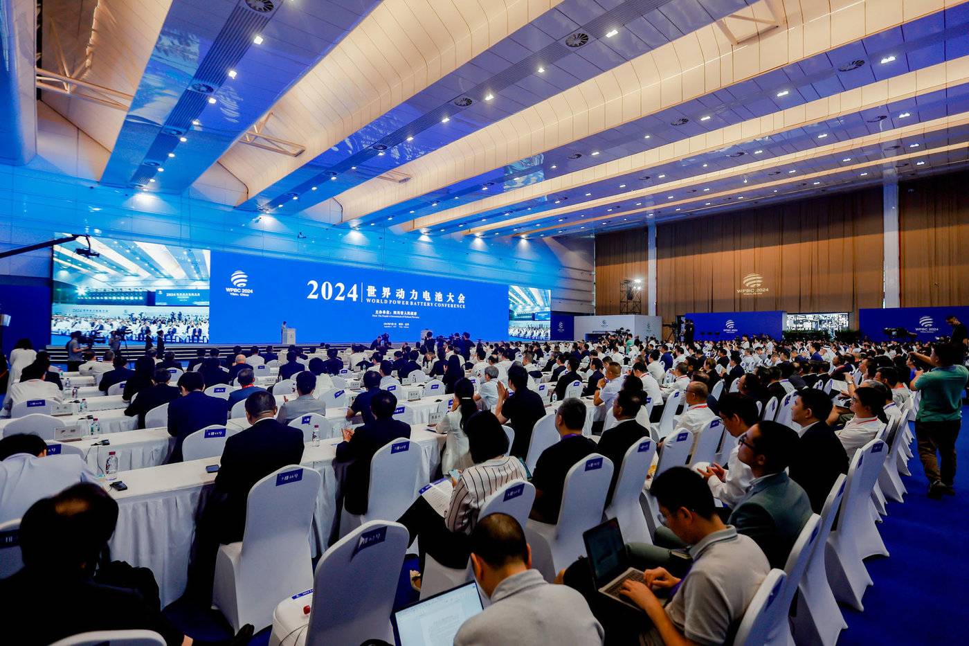 (开幕大会现场,图源:宜宾市委宣传部供图)
